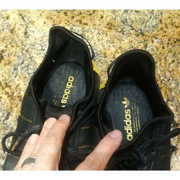 Adidas NMD R1 V2 Rio De Janeiro Brazil Black FY1255 Men's Size US 10.5 Running - Picture 11 of 12